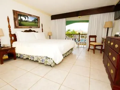 Jewel Runaway Bay Beach And Golf Resort 4*,